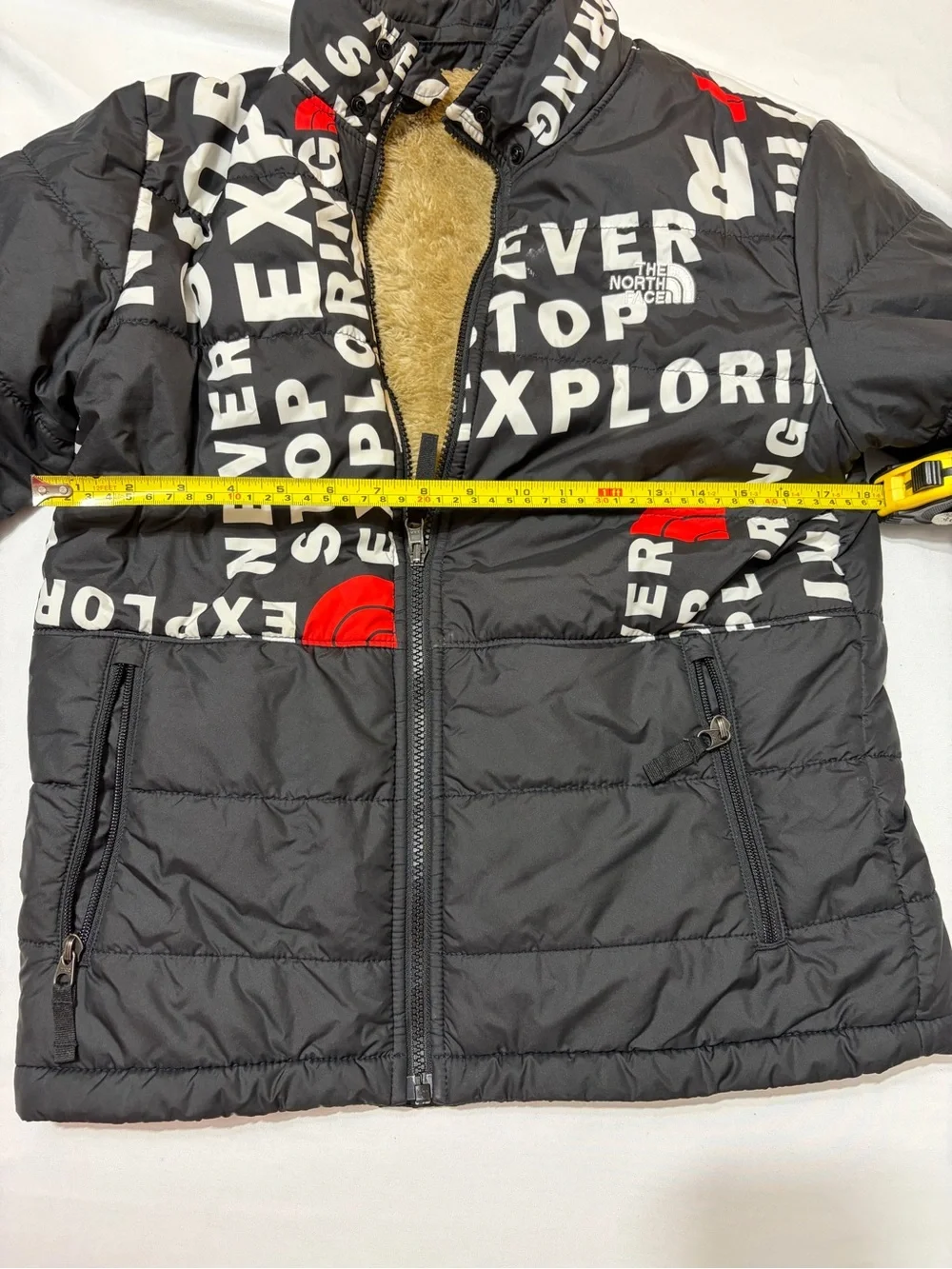 The North Face Youth L Reversible Puffer Jacket Coat Sherpa Black Red White